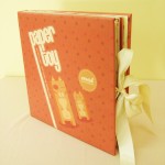 Movable Book - Sách với các thành phần có thể chuyển động từ thao tác của người xem như mở ra, kéo,...