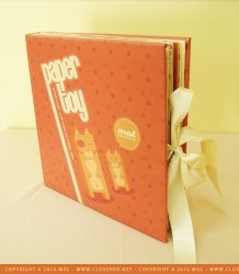 Movable Book - Sách với các thành phần có thể chuyển động từ thao tác của người xem như mở ra, kéo,...